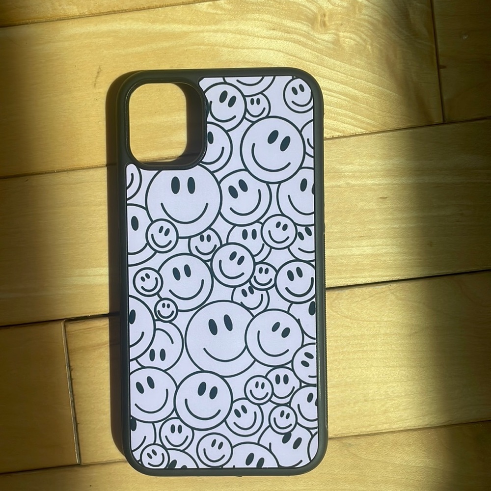 Phone case purple smiley faces